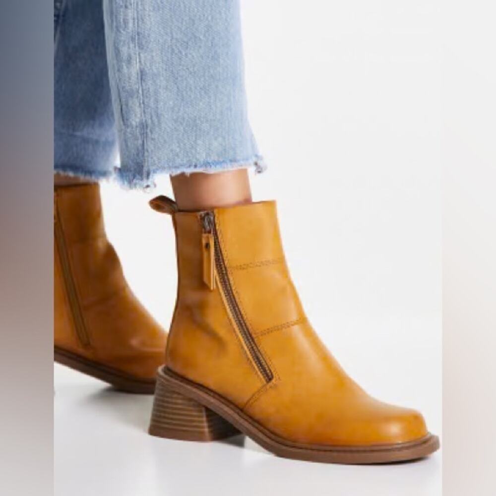 Asos Design Avery Trucker Boots Y2K Chunky Block Heel Size 7 New